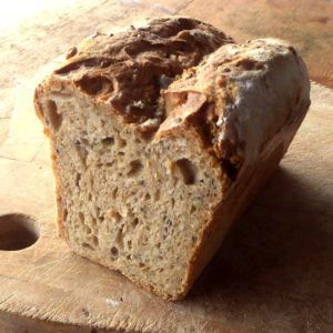 Pain aux graines Moulé /kg